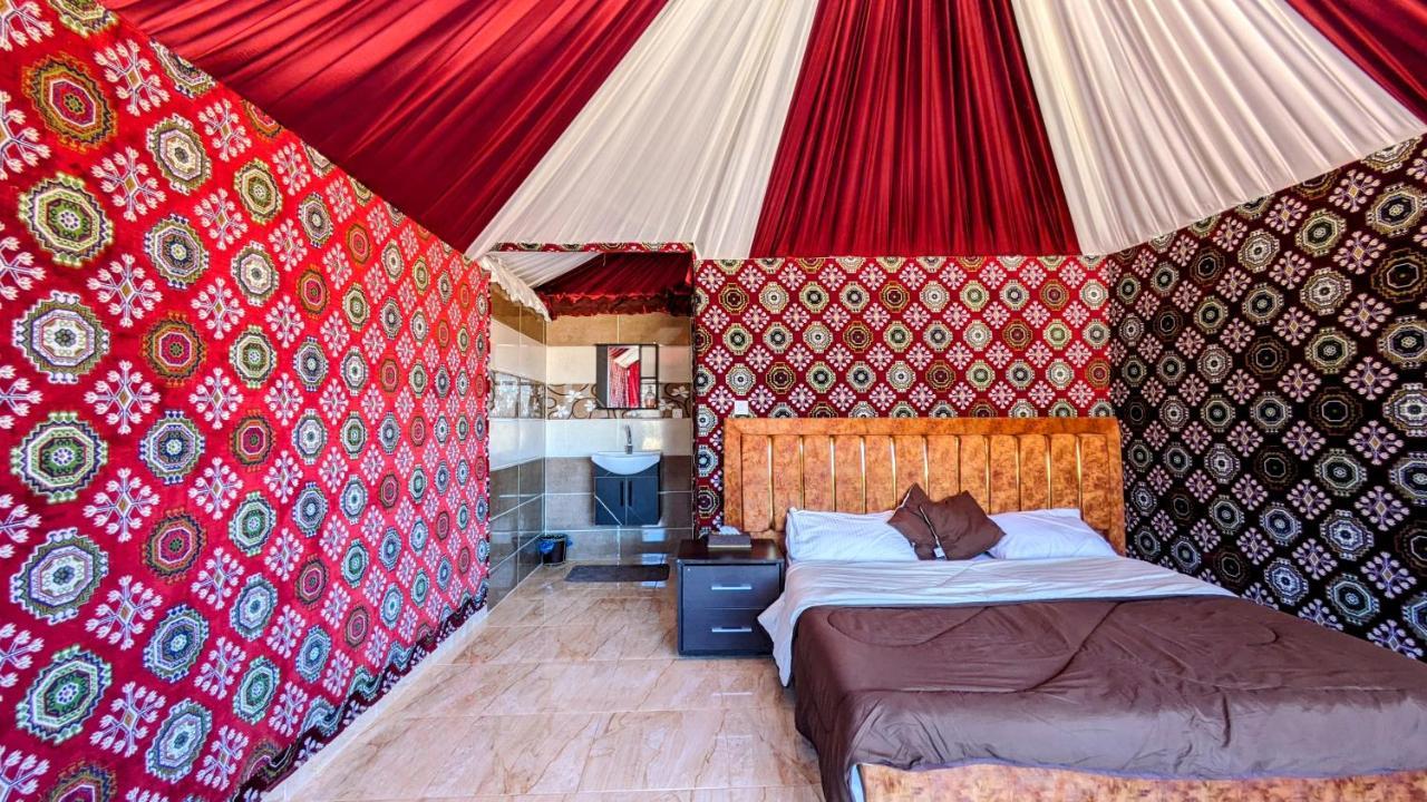 Whydesert Camp & Tours Wadi Rum Exteriör bild