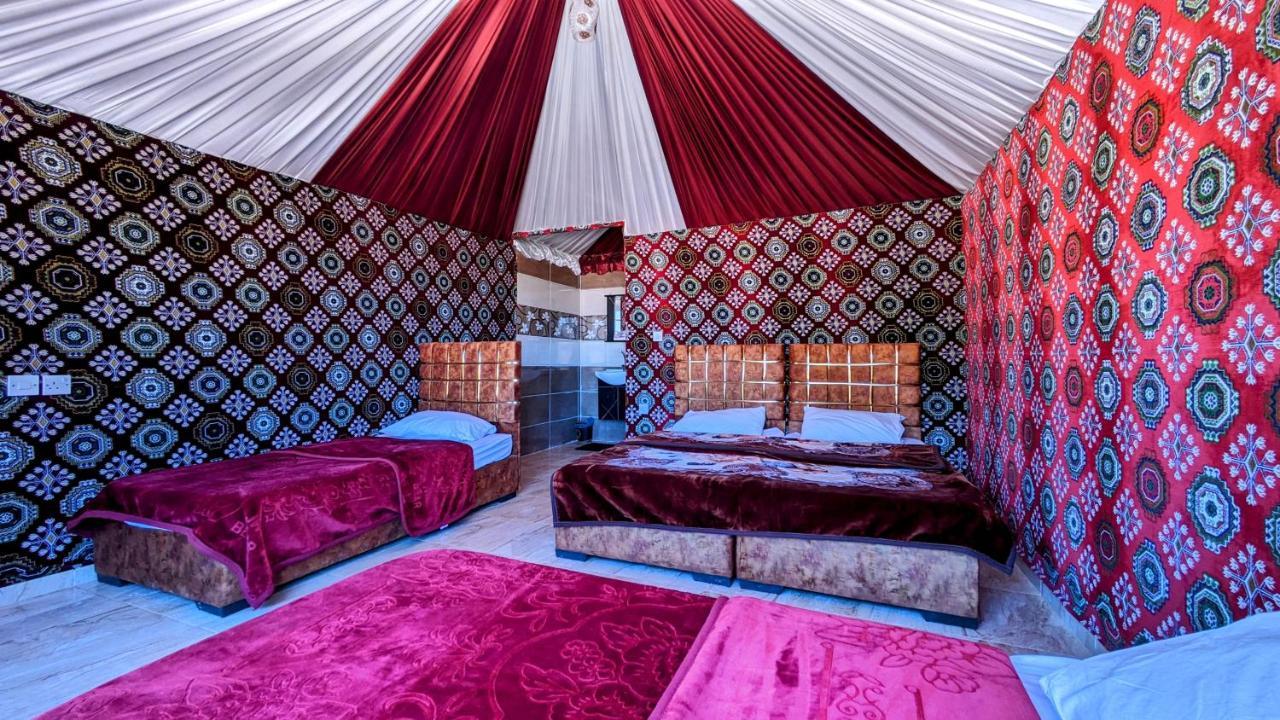 Whydesert Camp & Tours Wadi Rum Exteriör bild